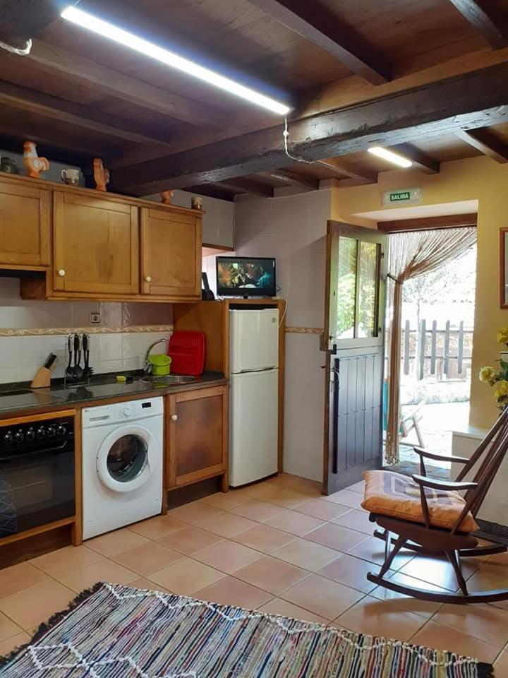 La Casina De Santulaya Villa Adrales Bagian luar foto