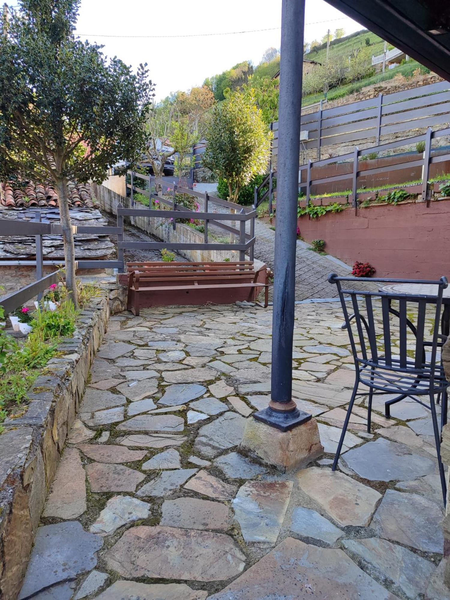 La Casina De Santulaya Villa Adrales Bagian luar foto